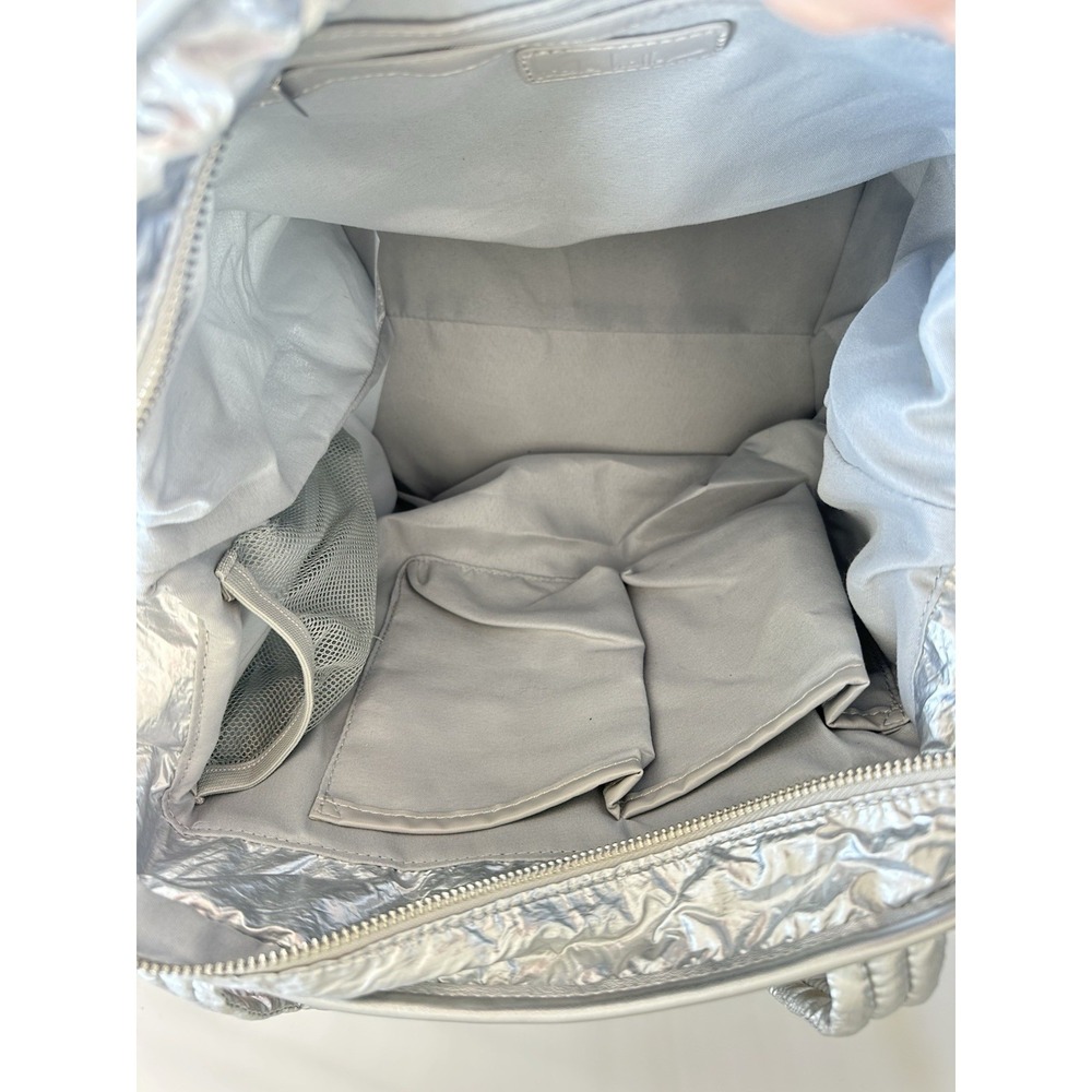 NWOT Nicole Miller Quilted Silver Tote Bag Purse - Picture 7 of 8